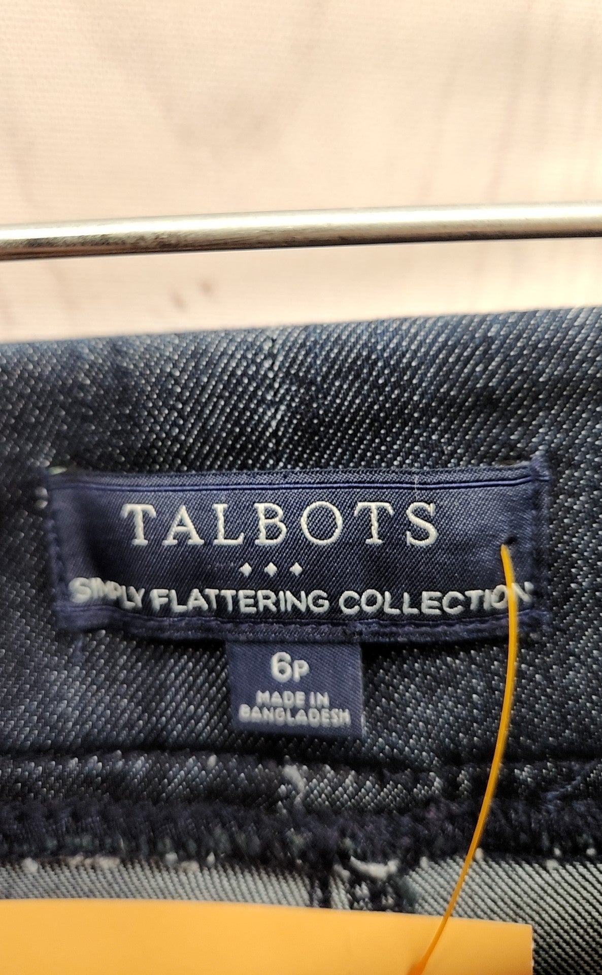Talbots Women's Size 6 Petite Blue Jeans Pull-on Sculpt Straight