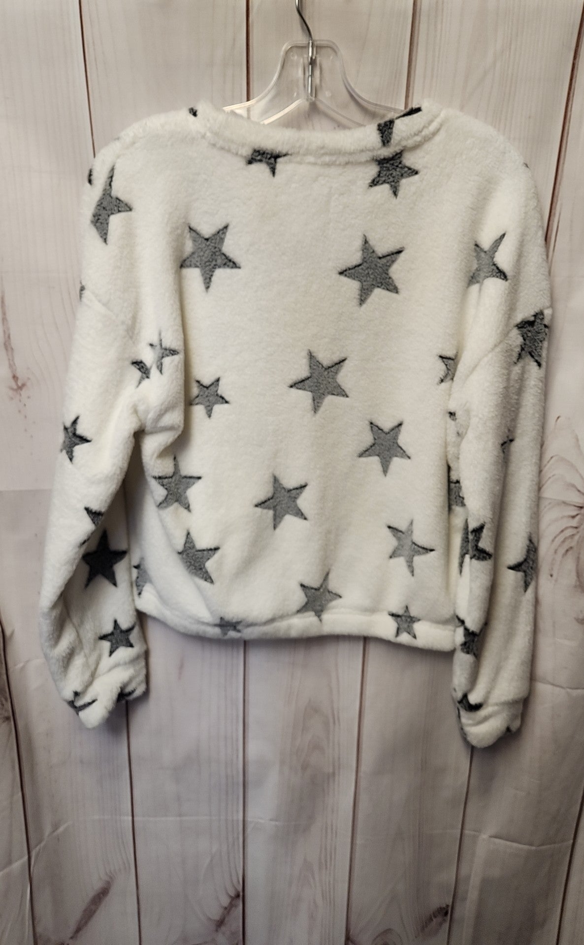 NWT Hippie Rose Women's Size M White Sweatshirt