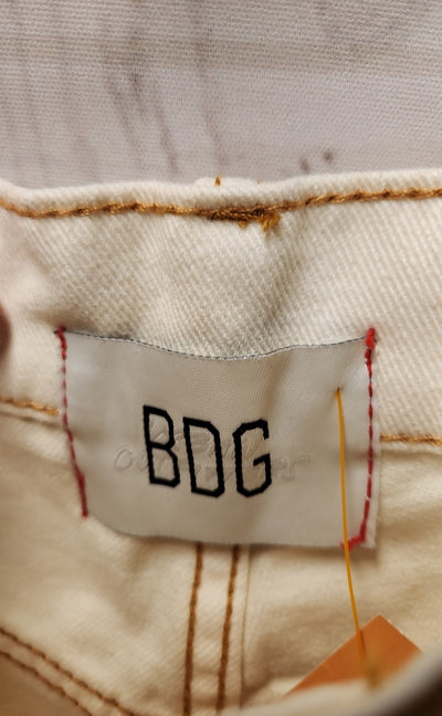 Bdg Women's Size 25 (0) White Jeans Loose Straight