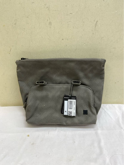 NWT Early Embark Kit Lululemon Gray Pouch