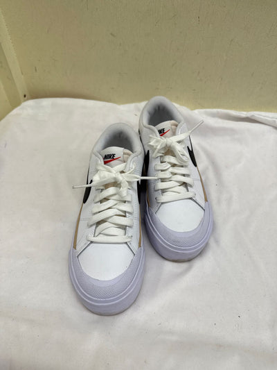 Nike Women's Size 6 White Sneakers Shoes