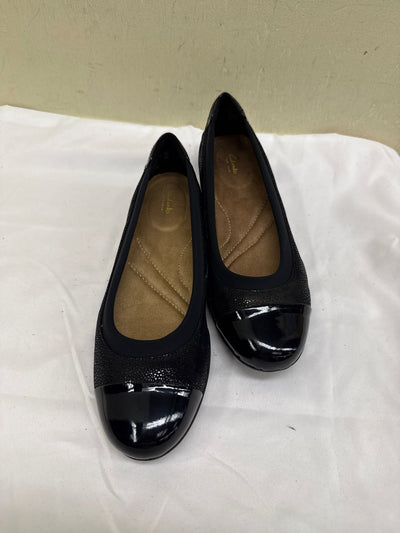 Clarks Women's Size 7-1/2 Black Flats Shoes