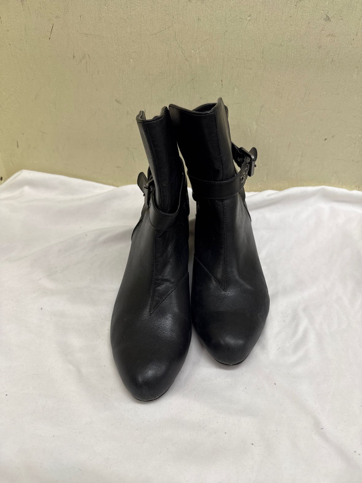 Rockport Women's Size 7-1/2 Black Boots Shoes