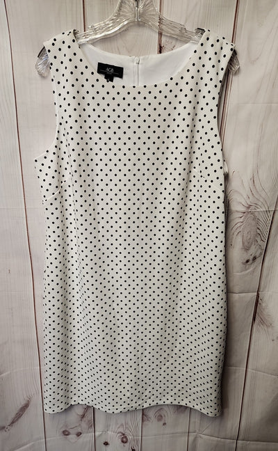 NWT AGB Women's Size 16 White Dress