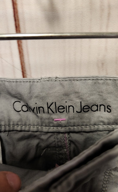 NWT Calvin Klein Men's Size 42 Gray Shorts