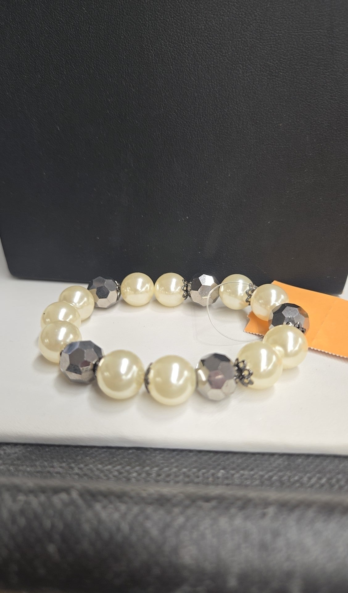 White & Silver Beaded Bracelet