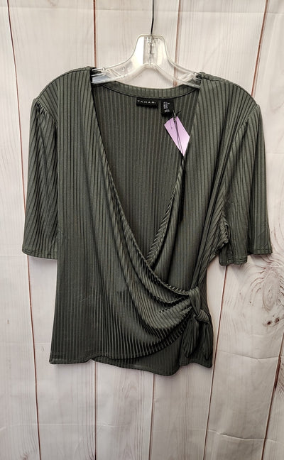 NWT Tahari Women's Size XL Green Short Sleeve Top