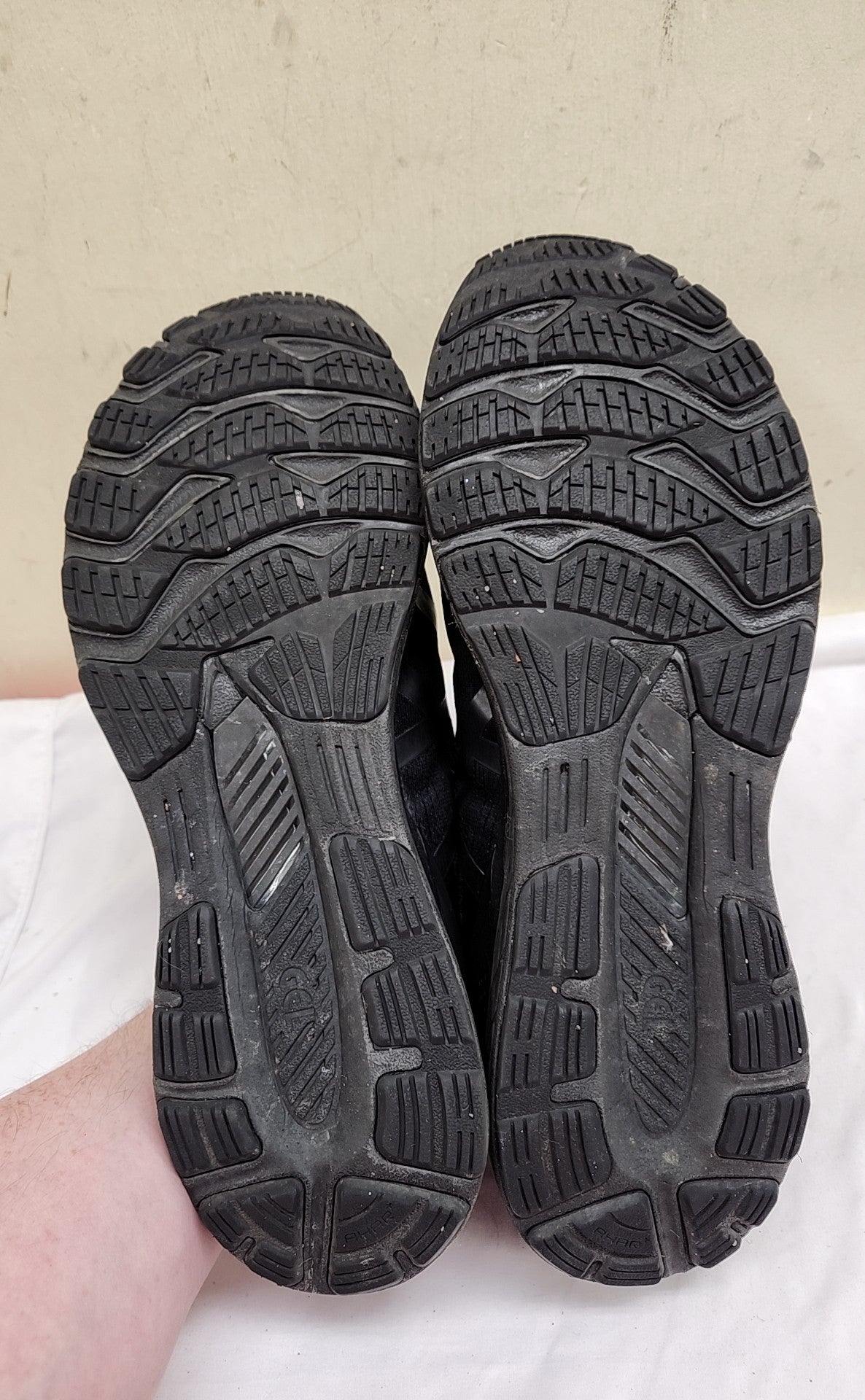 Asics Men's Size 14 Black Shoes