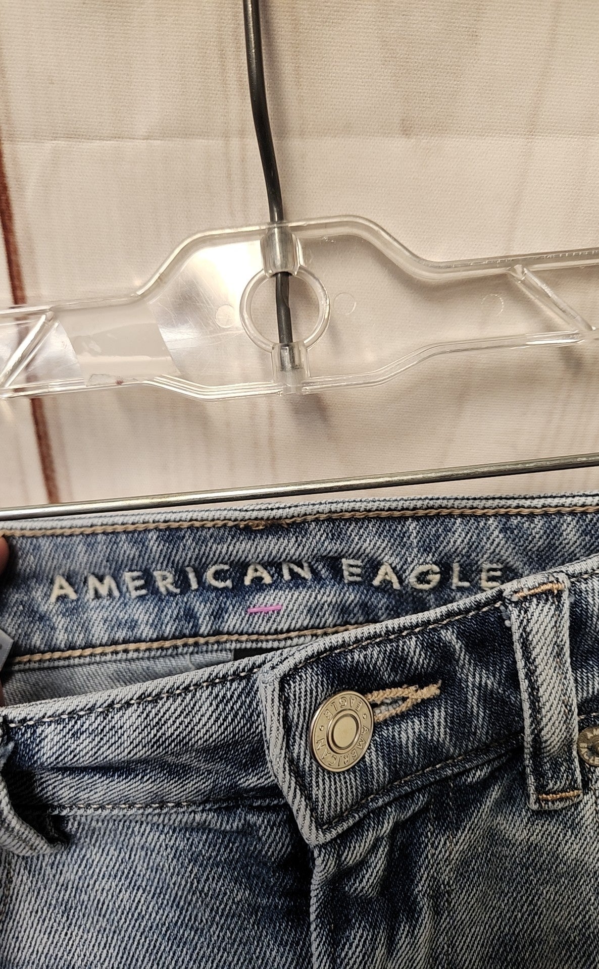 American Eagle Women's Size 25 (0) Short Blue Jeans Mom Straight Jean