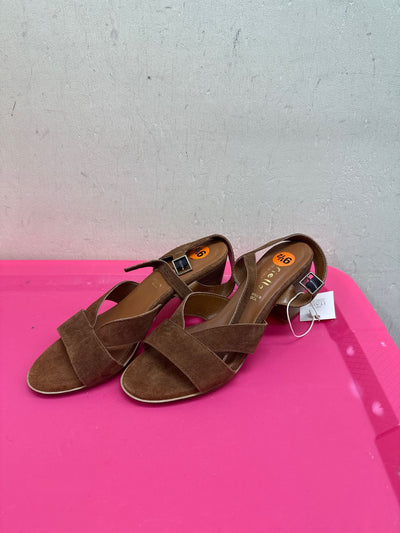 NWT Ariella Women's Size 9-1/2 Brown Pumps
