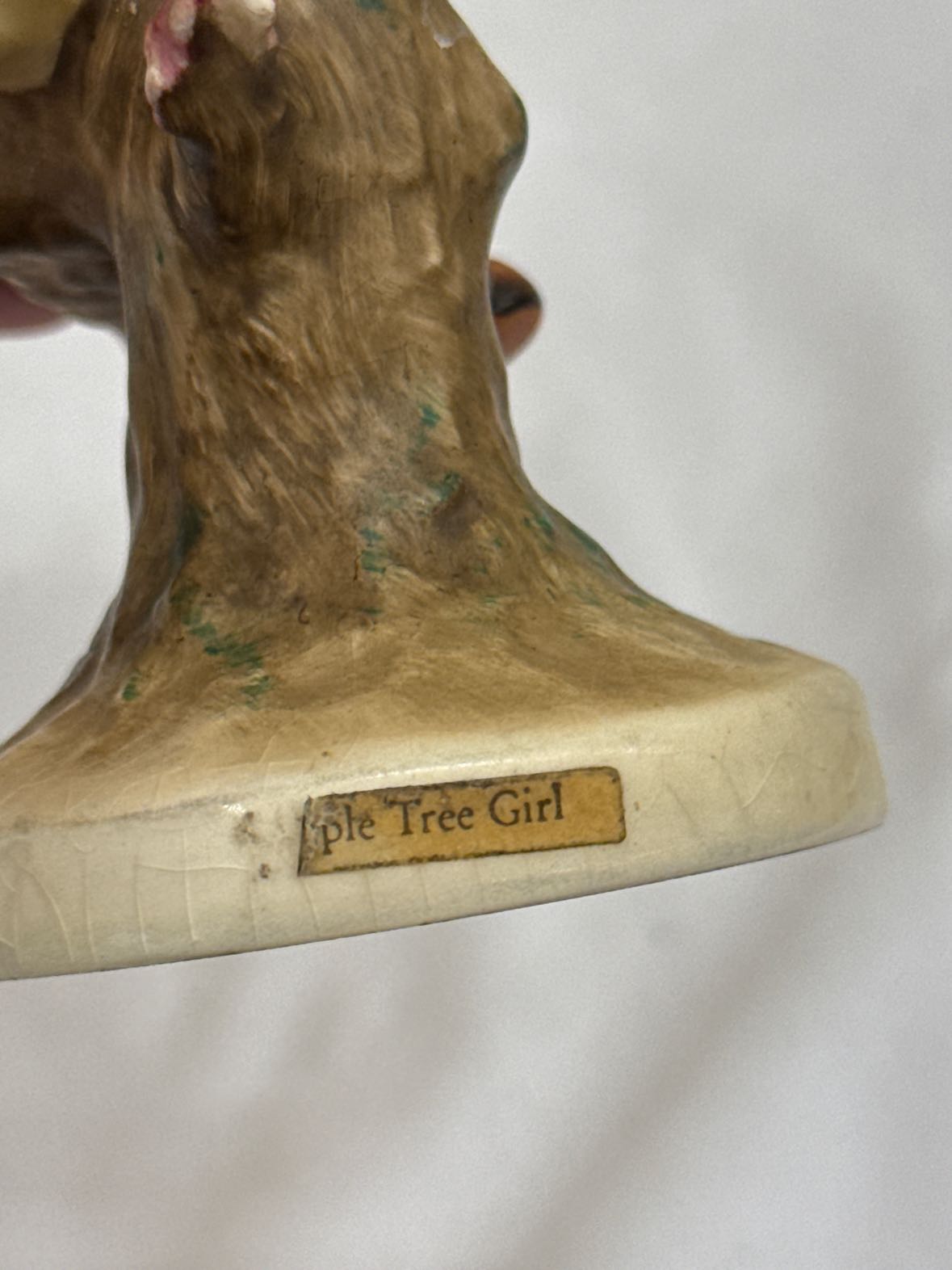 VTG RARE Goebel Hummel Apple Tree Girl 141/1 Figurine