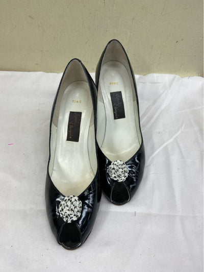 Amalfi Women's Size 9-1/2 Black Pumps