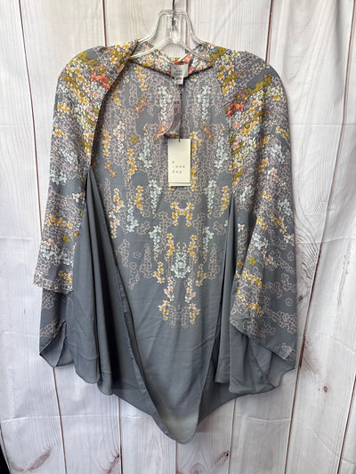 NWT A New Day Women's Size One Size Gray Floral Poncho