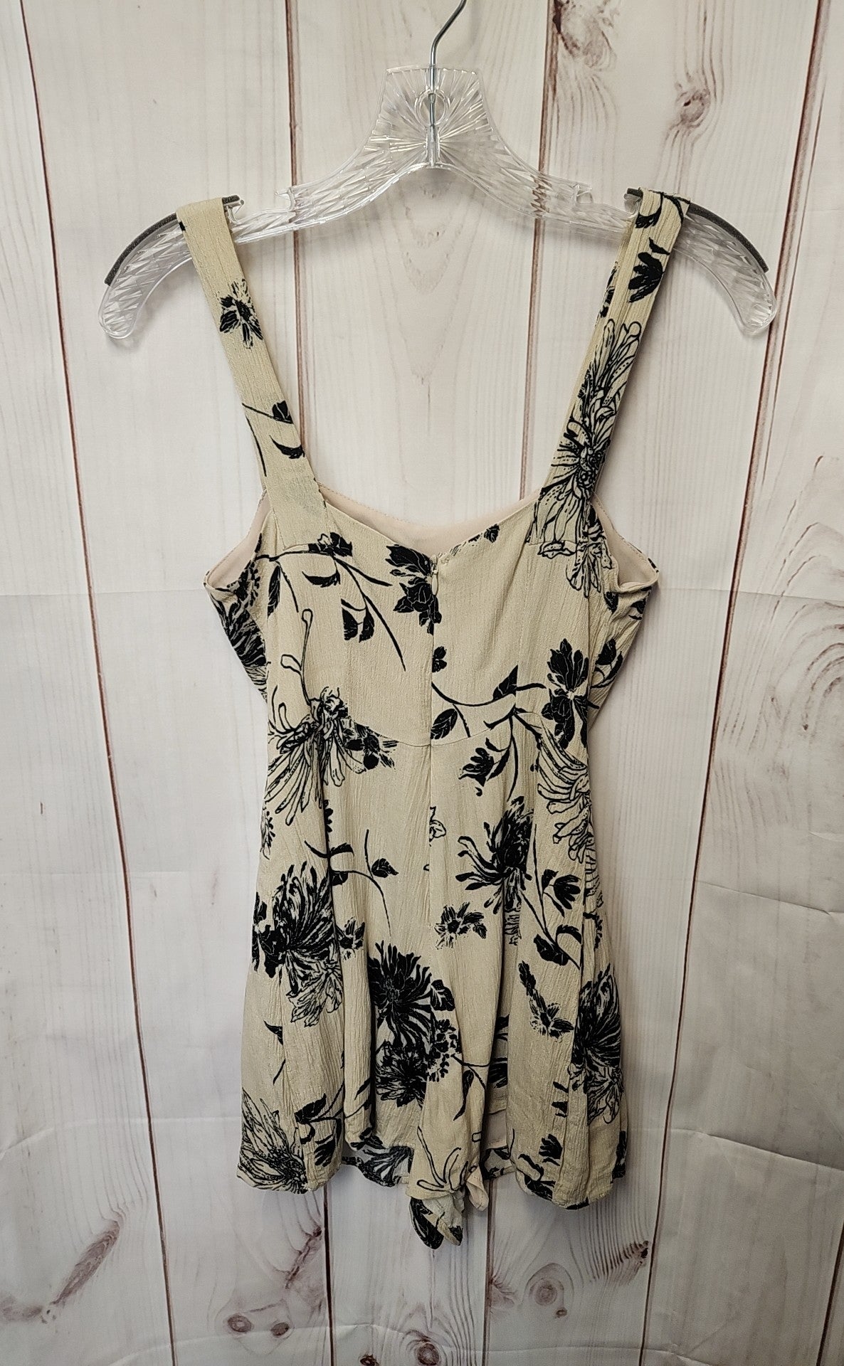 Kimchi Blue Women's Size 2 Beige Floral Romper