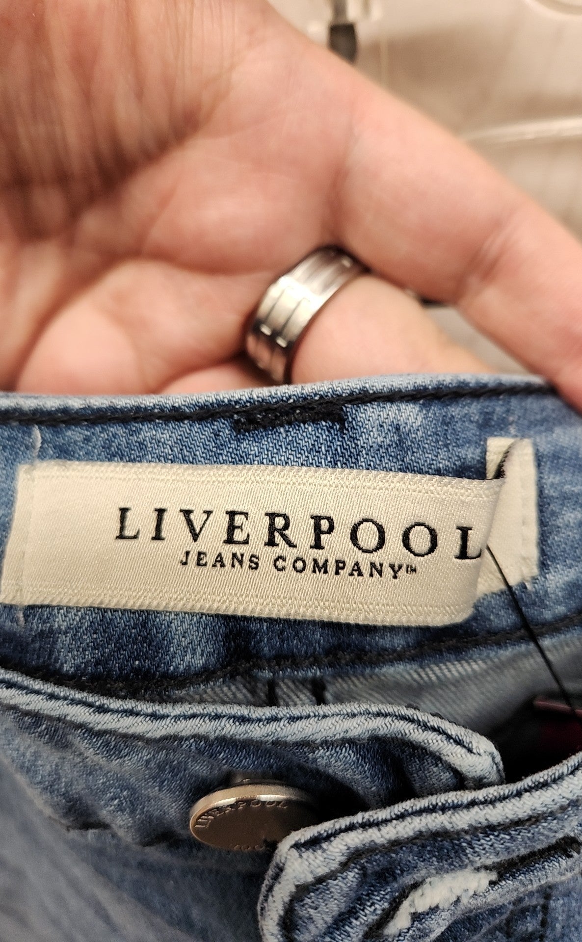 Liverpool Women's Size 33 (15-16) The Crop Straight Blue Jeans
