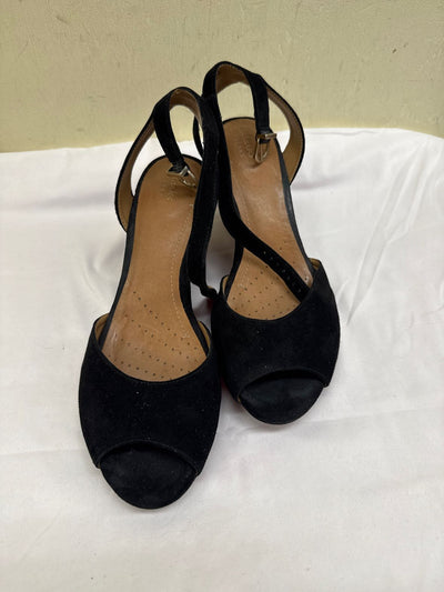 Clarks Women's Size 8 Black Sandals