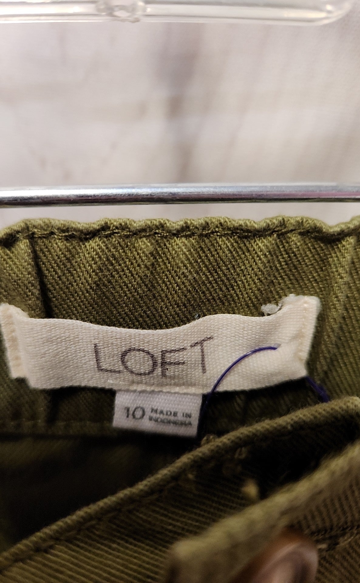 Loft Women's Size 10 Olive Green Shorts