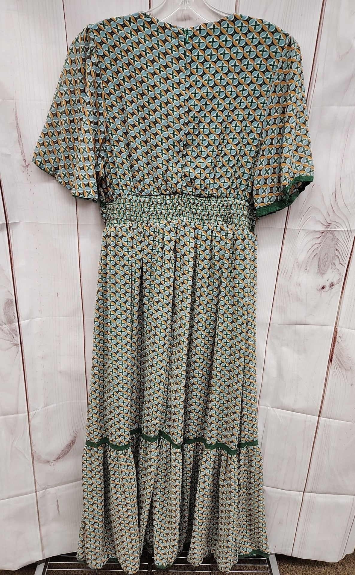 In Loom Women's Size M Green Dress