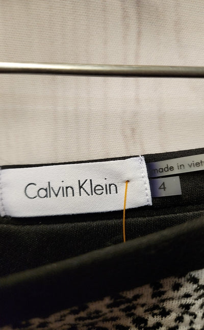Calvin Klein Women's Size 4 White & Black Animal Print Skirt