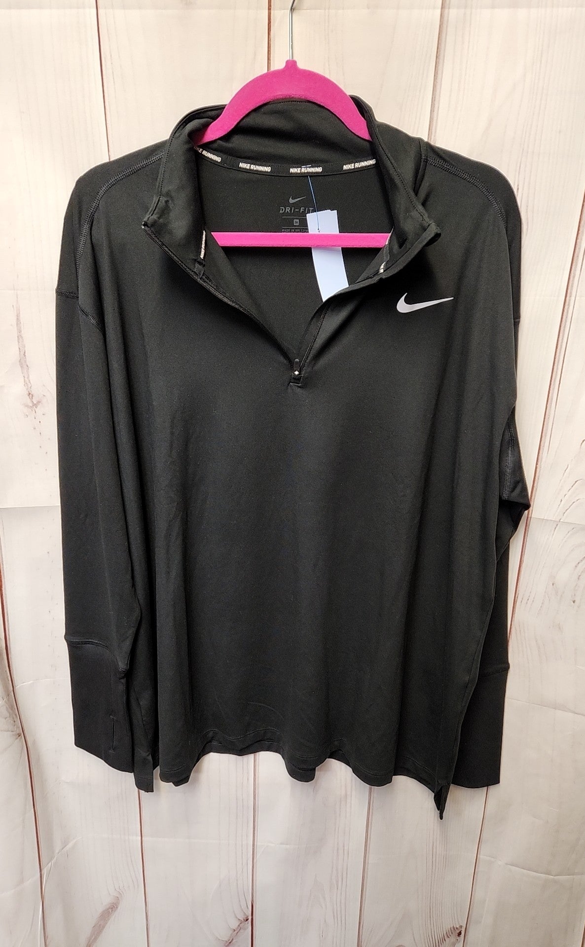 Nike Women's Size 1X Black Long Sleeve Top