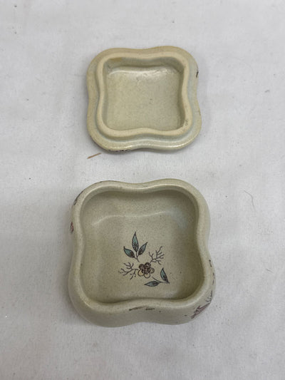 Counter Point SF Antique Bouquet Ceramic Trinket Box