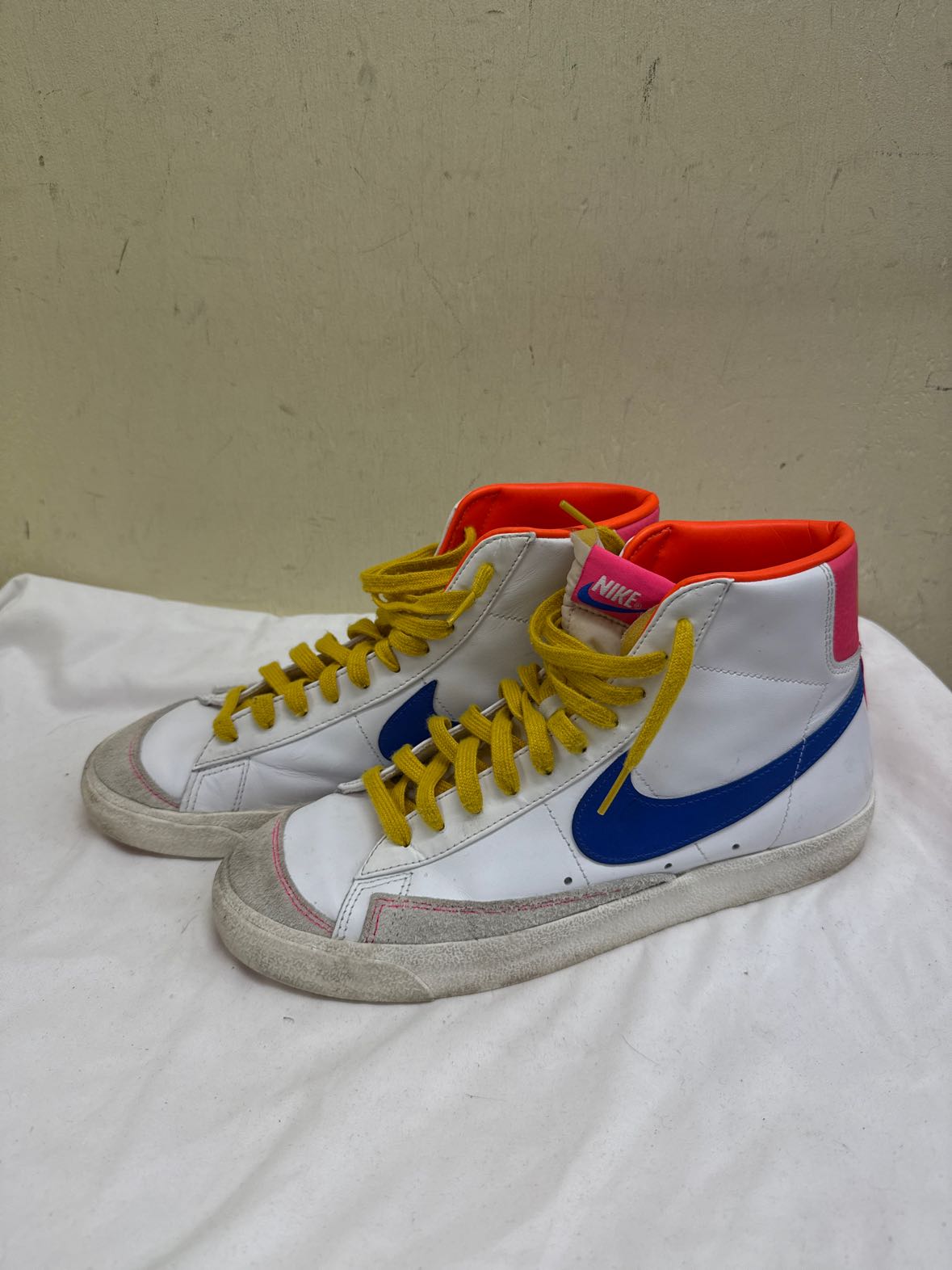 Nike Blazer Mid ’77 ACG Women's Size 11 White Sneakers Shoes