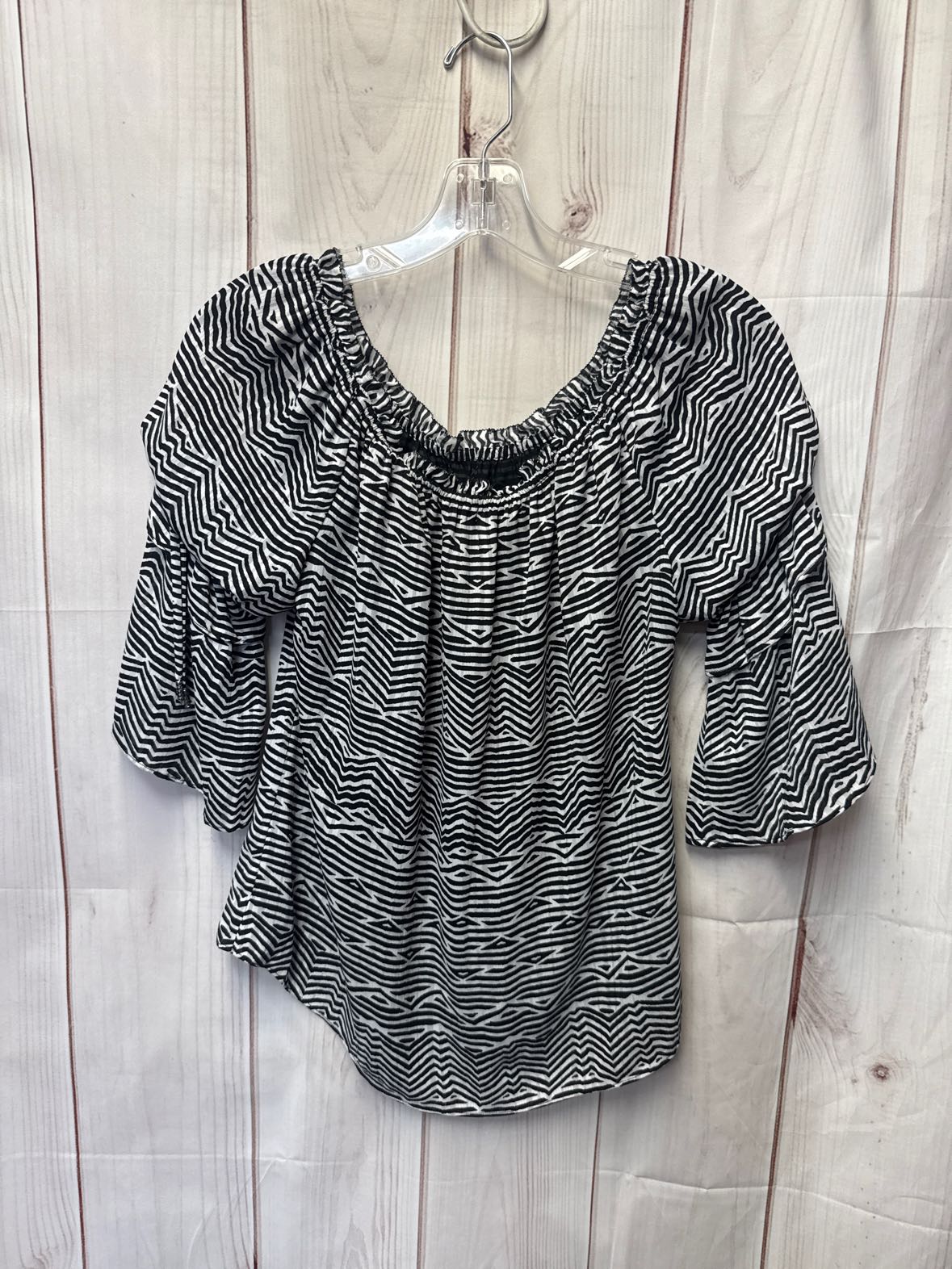 White House Black Market Women's Size M Petite White & Black 3/4 Sleeve Top