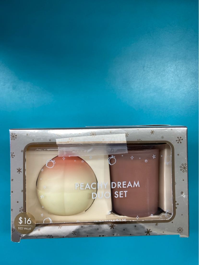NIB Peachy Dream Duo Set Hand Lotion & Candle Cosmetic