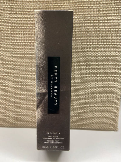 NIB Fenty Beauty Pro Filter Soft Matte Foundation 120 Face Cosmetic