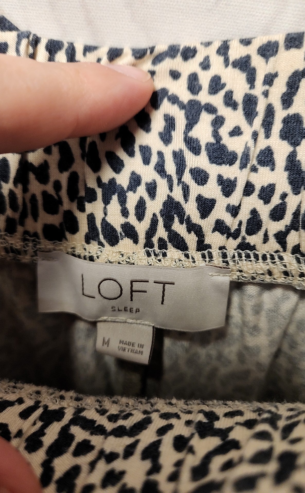 Loft Women's Size M Beige Animal Print Pajamas