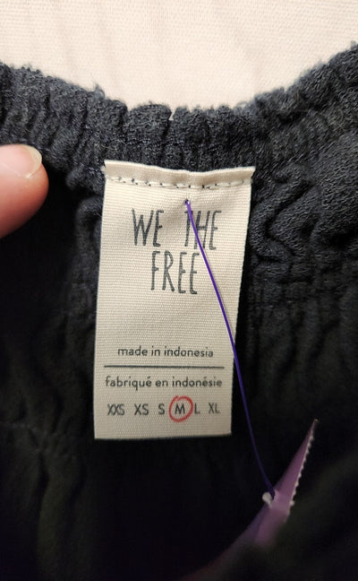 We the Free Women's Size M Black Short Sleeve Top