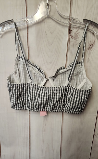 Out from Under Women's Size M Black & White Sleeveless Top
