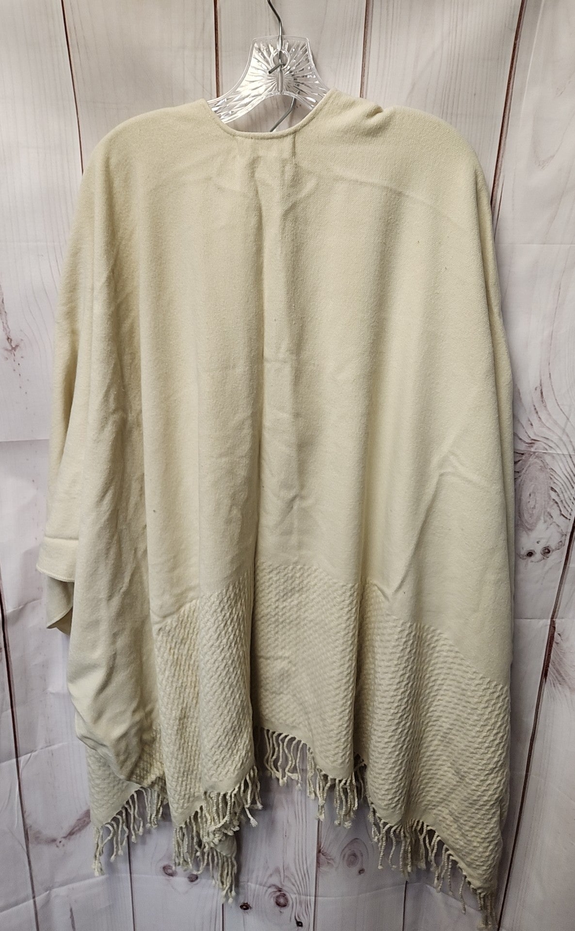 Mer Sea Women's Size One Size White Shawl With Pouch