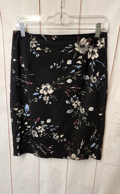 White House Black Market Women's Size 6 Black Floral Skirt