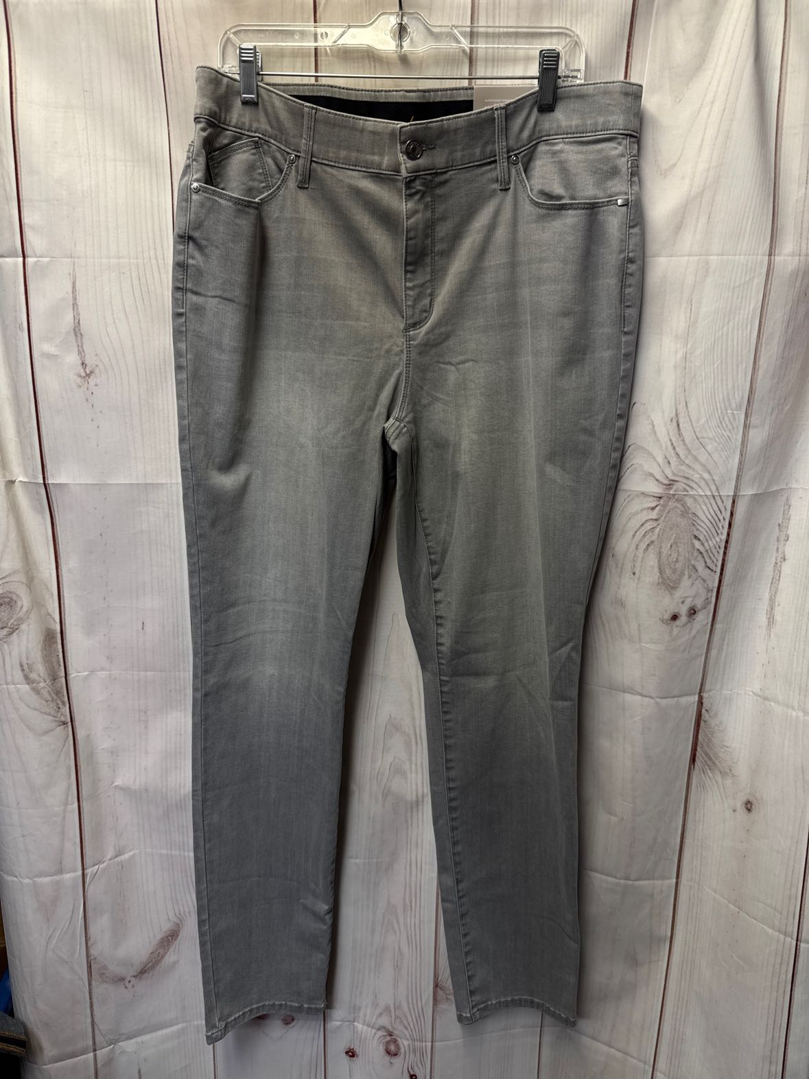 NWT Chico's Women's Size 2.5 = 14 Jeggings Gray Jeans