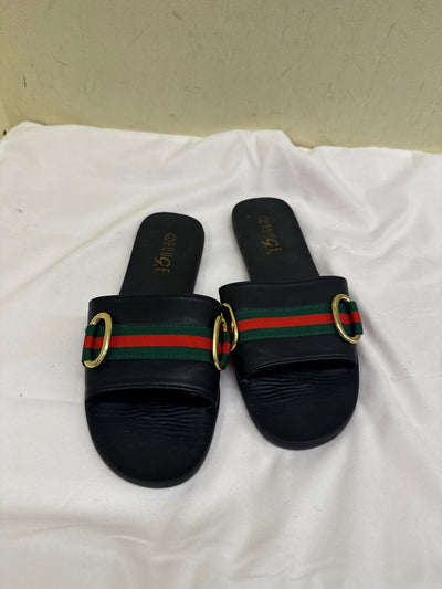 Rouge Women's Size 7-1/2 Black Sandals