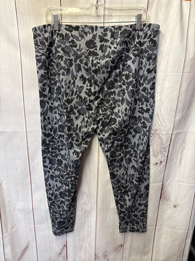 Sonoma Women's Size XXL Gray Animal Print Leggings