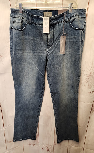 NWT Chico's Women's Size 2.5 = US 14 Blue Jeans So Slimming Slim Leg