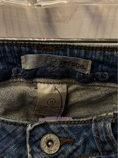 Refuge Women's Size 31 (11-12) Blue Jeans