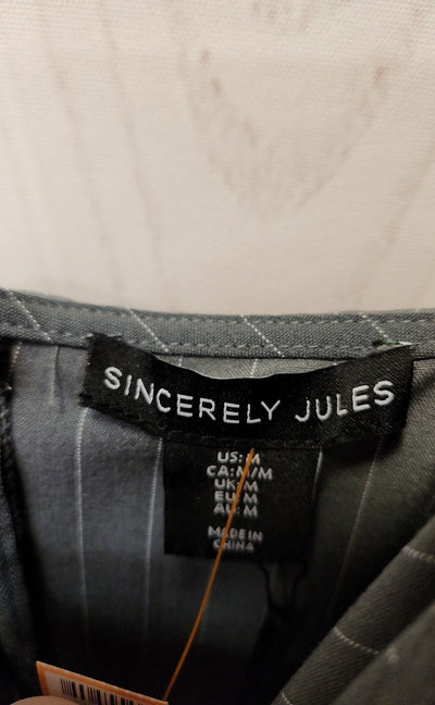 SincerelyJules Women's Size M Gray Dress