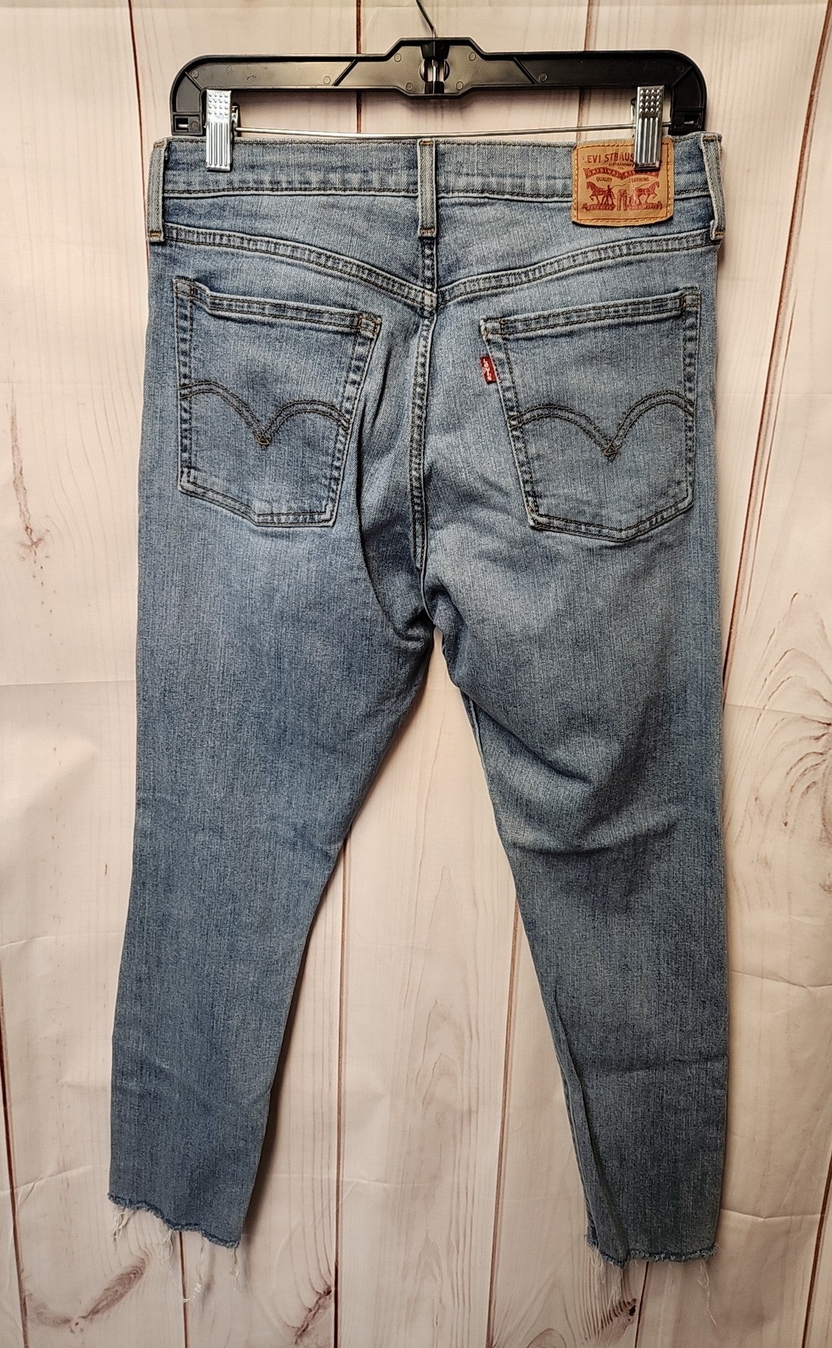 Levis Women's Size 30 (9-10) Blue Wedgie Skinny Jeans