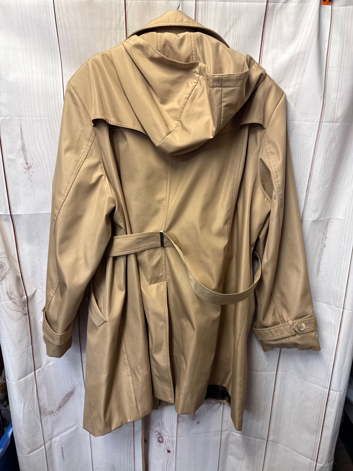 Calvin Klein Women's Size 3X Tan Coat