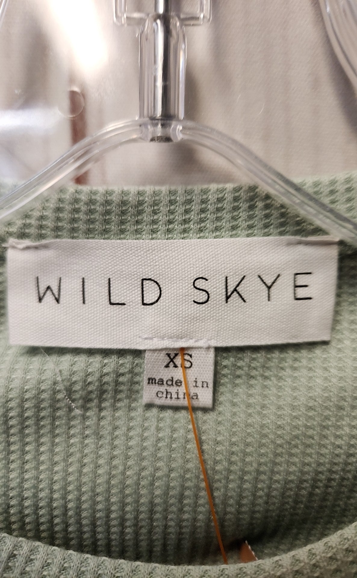 Wild Skye Women's Size XS Green Short Sleeve Top