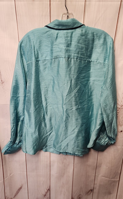 NWT Chico's Women's Size 2.5 = US 14 Light Blue Long Sleeve Top