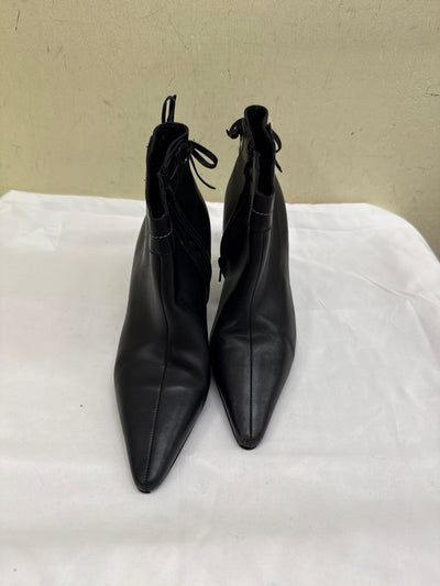 Salvatore Ferragamo Women's Size 8-1/2 Black Boots Shoes