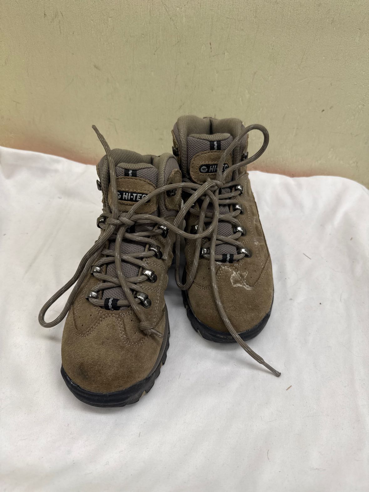 Hi-Tech Women's Size 6 Brown Boots Shoes