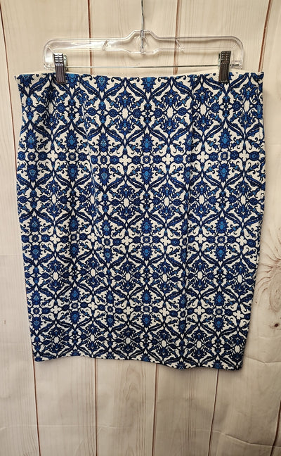 Roz & Ali Women's Size L Blue Floral Skirt
