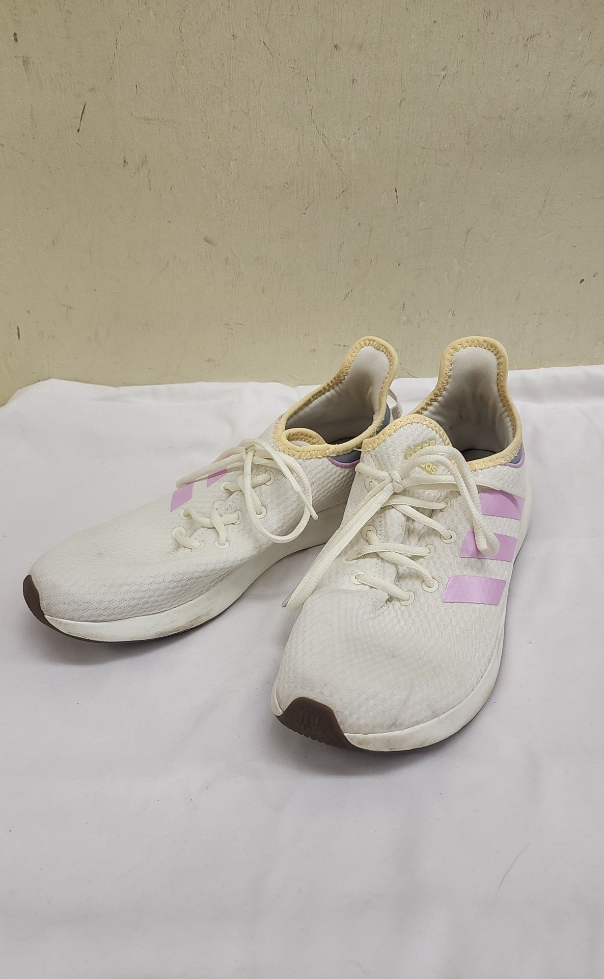 Adidas Women's Size 9-1/2 White Sneakers Shoes