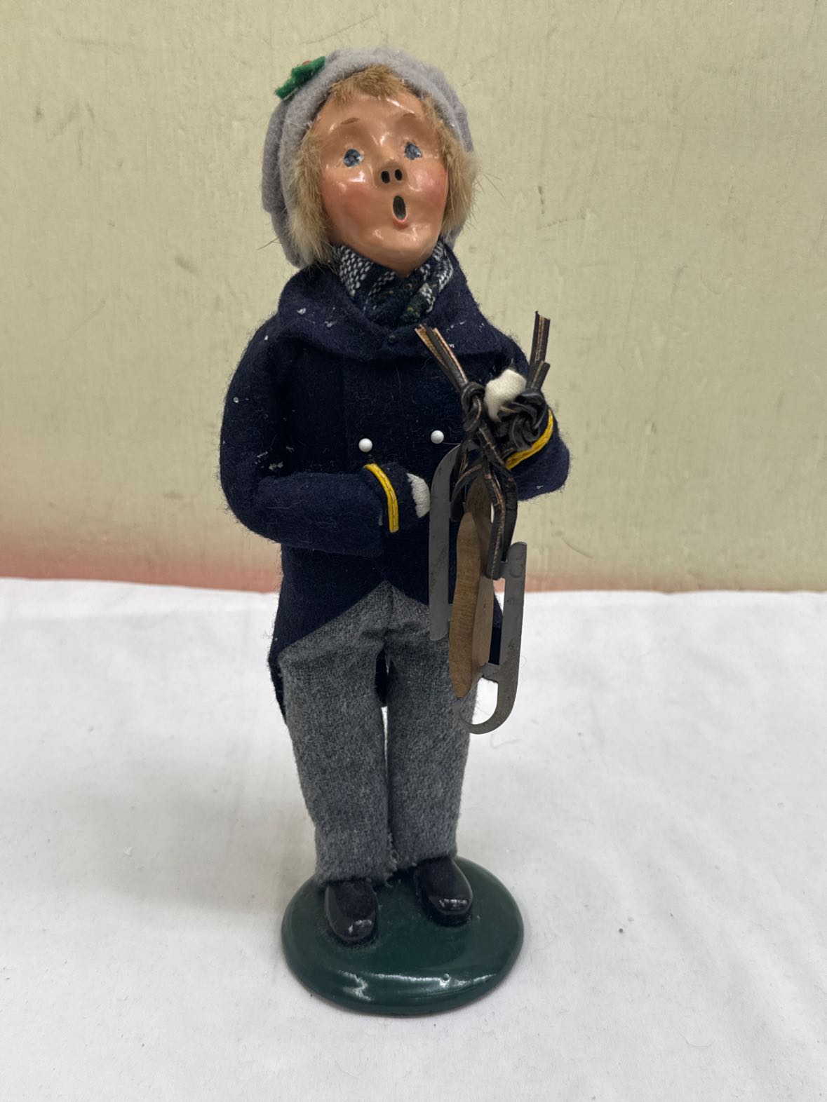 VTG 1991 Byers Choice The Carolers Ice Skater Figurine