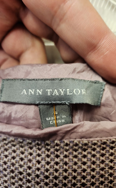 Ann Taylor Women's Size 4 Lavender Skirt